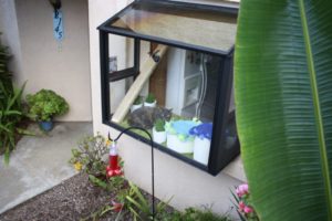 Hauspanther - window enclosure